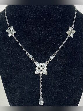 Vintage Signed LBVYR Yves Rocher Silver Tone Floral Crystal Drop Necklace